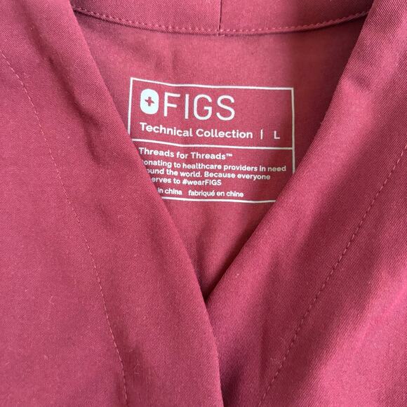 FIGS Shawl Collar Top Large - Picture 4 of 4